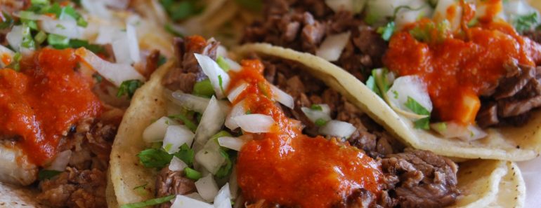 Get Ready For Halloween With These Couple Costumes That Actually Rock. Get Ready For Halloween With These Couple Costumes That Actually Rock.